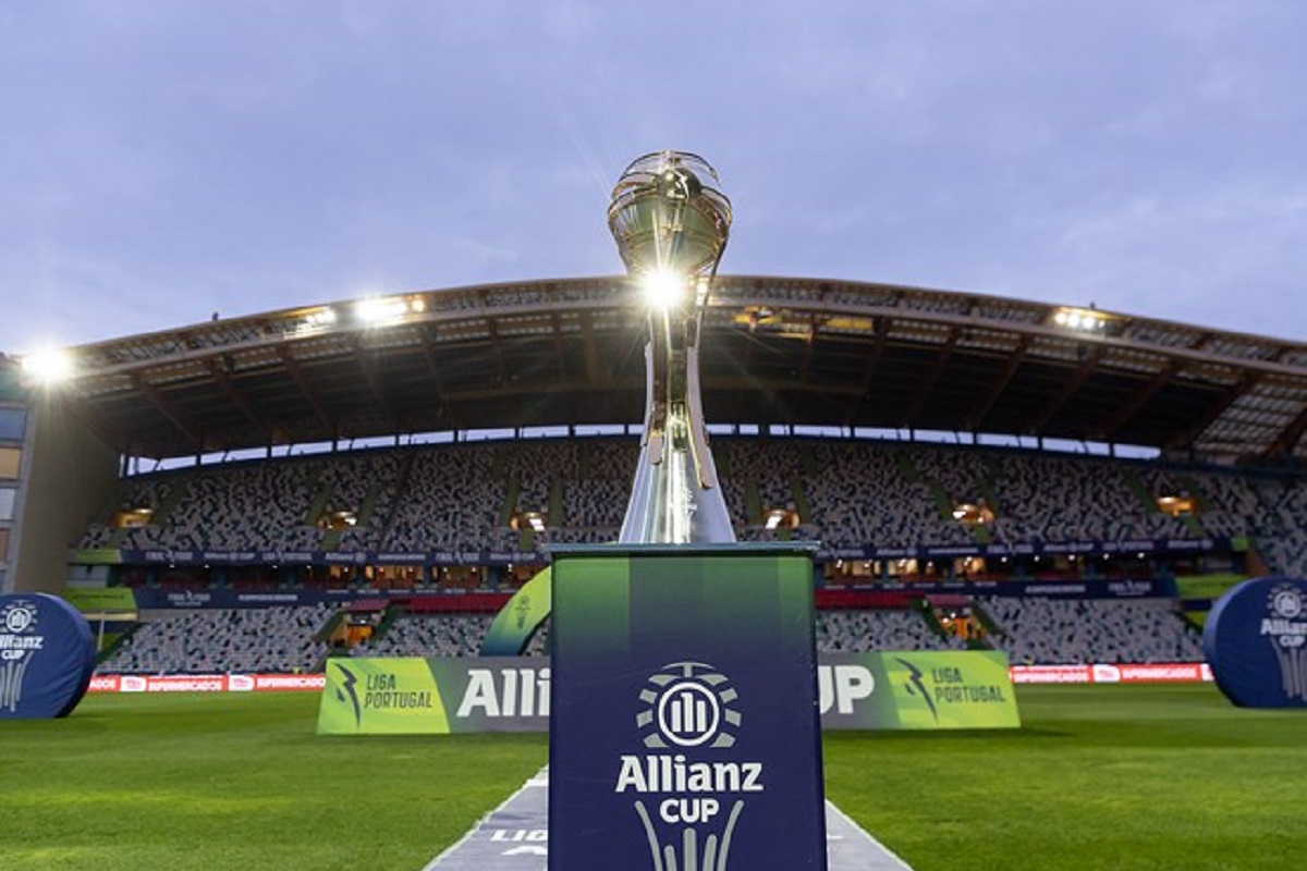 Ricardo Esgaio e Stephen Eustáquio disputam conquista da Taça da Liga